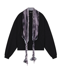 Scarf Long-Sleeved T-Shirt