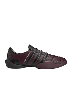 Y-3 Regu 2002 Sneakers